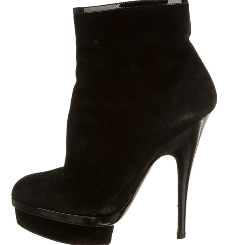 Yves Saint Laurent ankle boots
